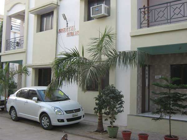 3 BHK Individual Houses / Villas for Sale in Nana Chiloda, Ahmedabad (407 Sq. Yards)
