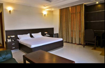 400 Sq.ft. Hotel & Restaurant for Rent in Atalla Chungi, Vrindavan
