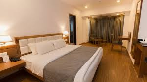 280 Sq.ft. Hotel & Restaurant for Rent in Fatehabad Road, Agra