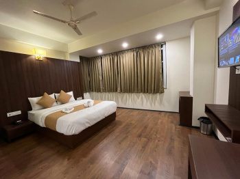 200 Sq.ft. Hotel & Restaurant for Rent in Aurangabad Bangar, Mathura