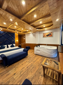 Hotel & Restaurant for Rent in Laxmi Nagar, Delhi (240 Sq. Yards)