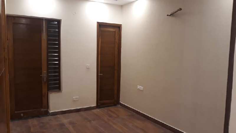 3 BHK Builder Floor for Sale in Sector 85, Faridabad (220 Sq. Yards)