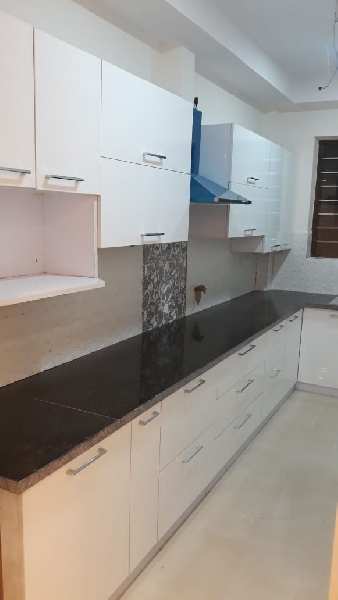 3 BHK Builder Floor for Sale in Sector 85, Faridabad (220 Sq. Yards)