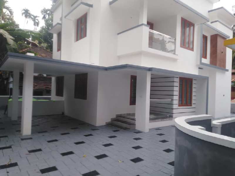 Residential House for Sale at Thrissur
