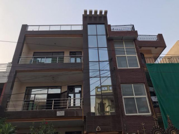 3 BHK Builder Floor for Sale in Ashoka Enclave, Faridabad (210 Sq. Yards)