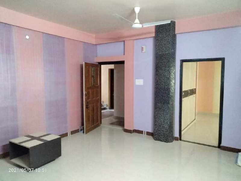 READY TO MOVE SEMI FURNISHED   3 BHK  APARTMENT  OF AROUND ( 1180 SQ FT )   AVAILABLE FOR SALE  IN CHUANPUR  .