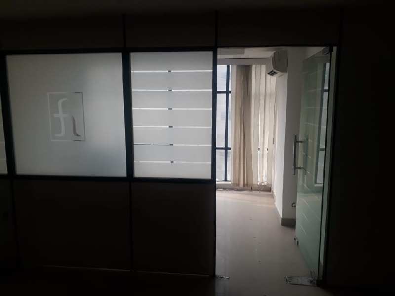 800 Sq.ft. Office Space for Sale in Mathura Road, Faridabad