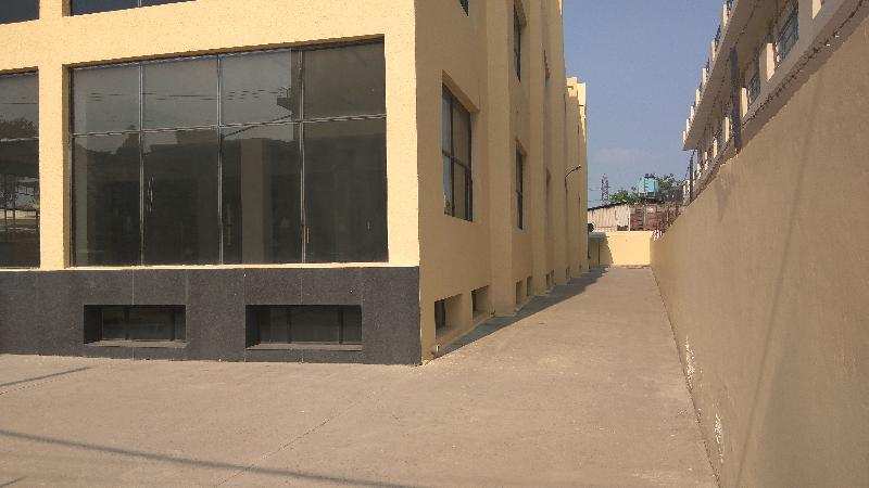 32000 Sq.ft. Warehouse/Godown for Rent in Dlf Industrial Area, Faridabad