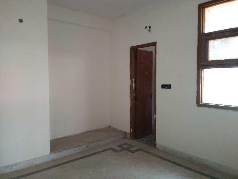 2 BHK Flats & Apartments for Sale in Sector 7, Dwarka, Delhi (1200 Sq.ft.)