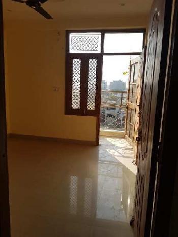 3 BHK Flats & Apartments for Sale in Sector 6, Dwarka, Delhi (1600 Sq.ft.)