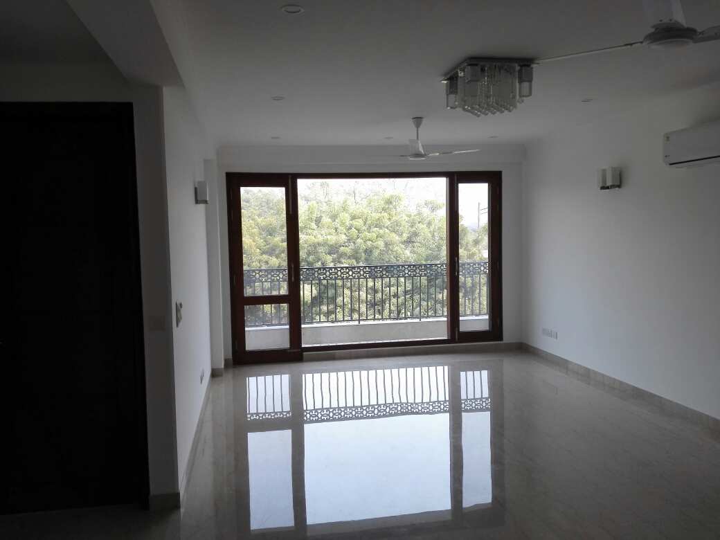 3 BHK Flats & Apartments for Sale in Sector 6, Dwarka, Delhi (1500 Sq.ft.)