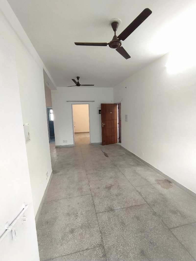 3 BHK Flats & Apartments for Sale in Sector 2, Dwarka, Delhi (1600 Sq.ft.)