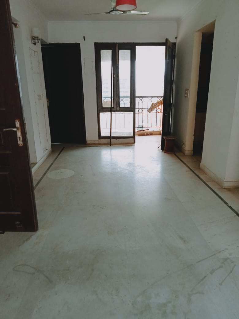 4 BHK Flats & Apartments for Sale in Sector 19, Dwarka, Delhi (2300 Sq.ft.)