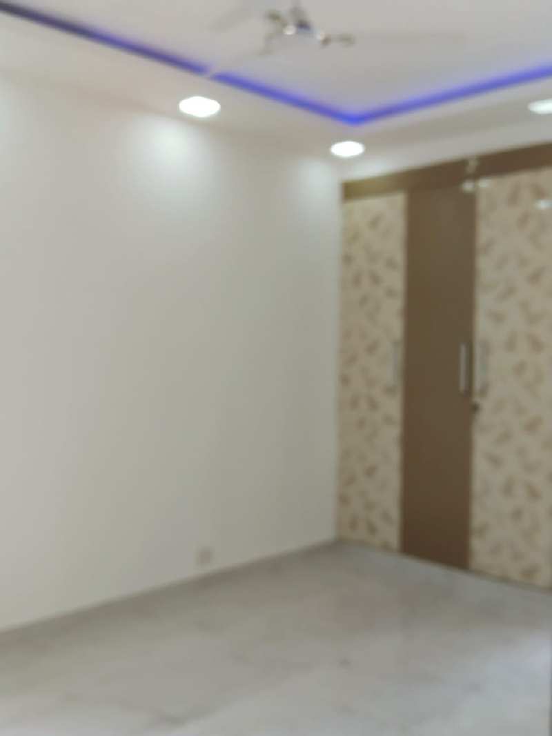 4 BHK Flats & Apartments for Sale in Sector 11, Dwarka, Delhi (2300 Sq.ft.)