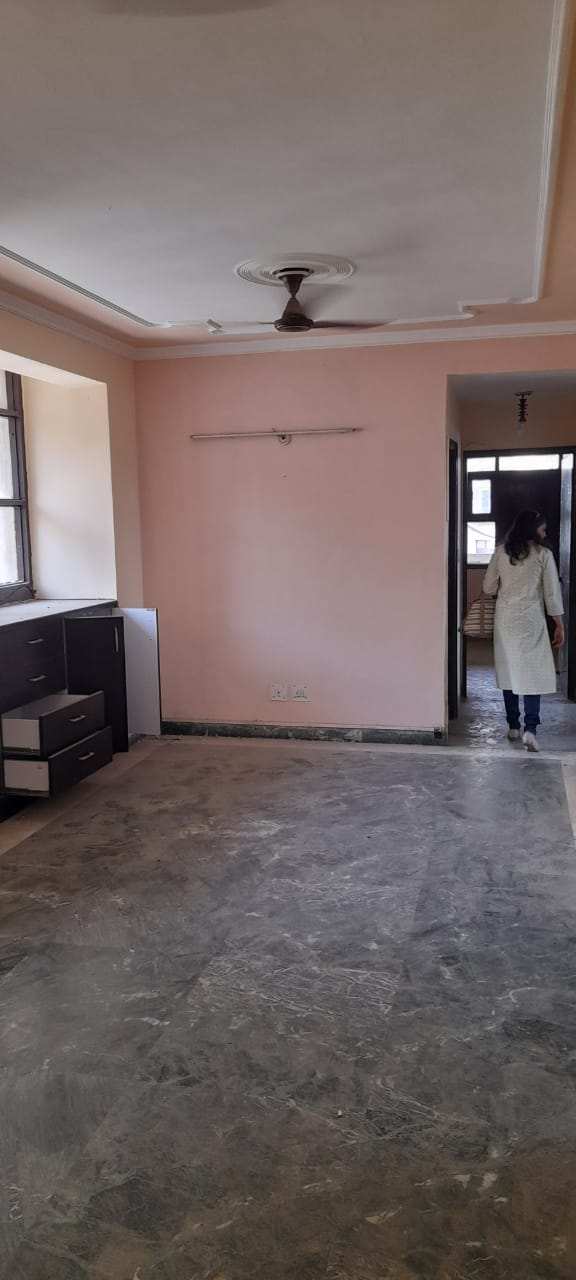3 BHK Flats & Apartments for Sale in Sector 19, Dwarka, Delhi (1650 Sq.ft.)