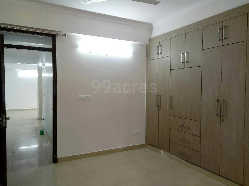 3 BHK Flats & Apartments for Sale in Sector 6, Dwarka, Delhi (1700 Sq.ft.)