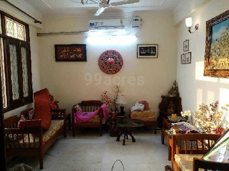 3 BHK Flats & Apartments for Sale in Sector 12, Dwarka, Delhi (1900 Sq.ft.)