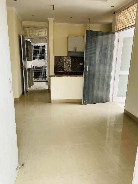 3 BHK Flats & Apartments for Sale in Sector 12, Dwarka, Delhi (1400 Sq.ft.)