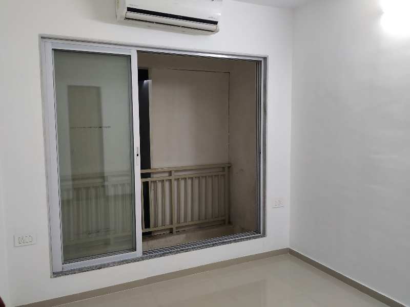 2 BHK Flats & Apartments for Sale in Mira Road, Mumbai (850 Sq.ft.)