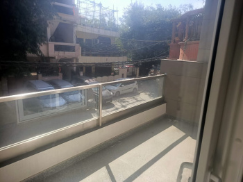 3 BHK Builder Floor for Sale in Block B1, Janakpuri, Delhi (150 Sq. Yards)