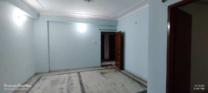 3 BHK Flats & Apartments for Rent in Kantatoli, Ranchi (1700 Sq.ft.)