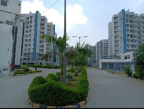 3 BHK Flats & Apartments for Sale in Shatabdi Nagar, Meerut (1551 Sq.ft.)