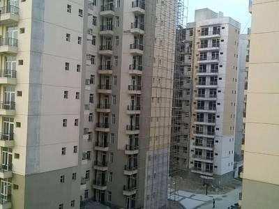 2 BHK + Study Flat Available for Sale.