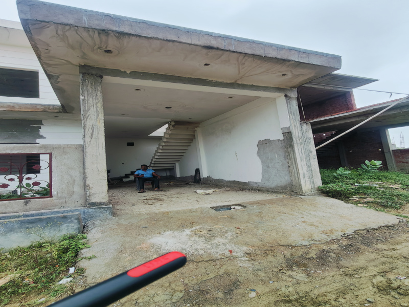3 BHK Individual Houses for Sale in Raebareli Road, Lucknow (1650 Sq.ft.)