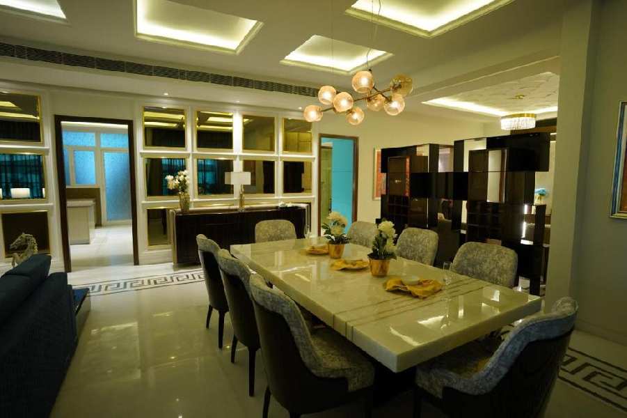 5 BHK Flats & Apartments for Sale in Sector 79, Noida (6010 Sq.ft.)