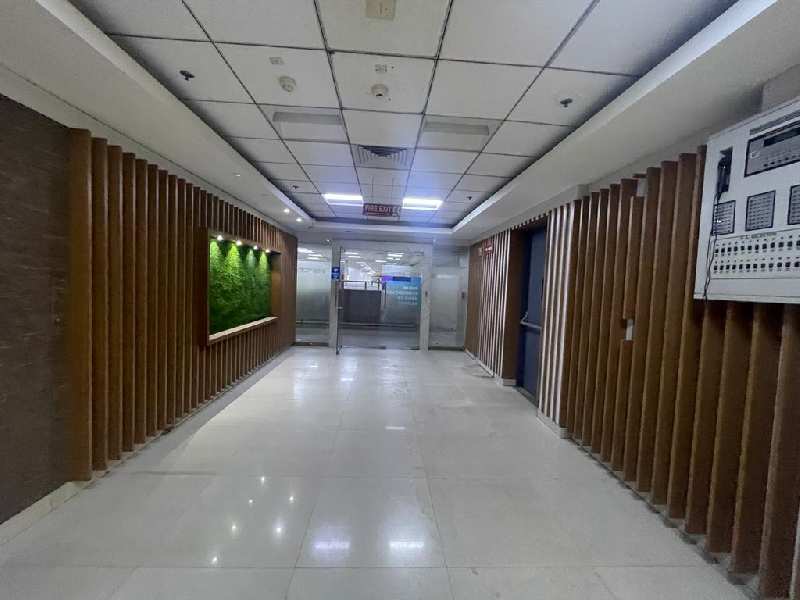 100000 Sq.ft. Office Space for Rent in Sector 125, Noida