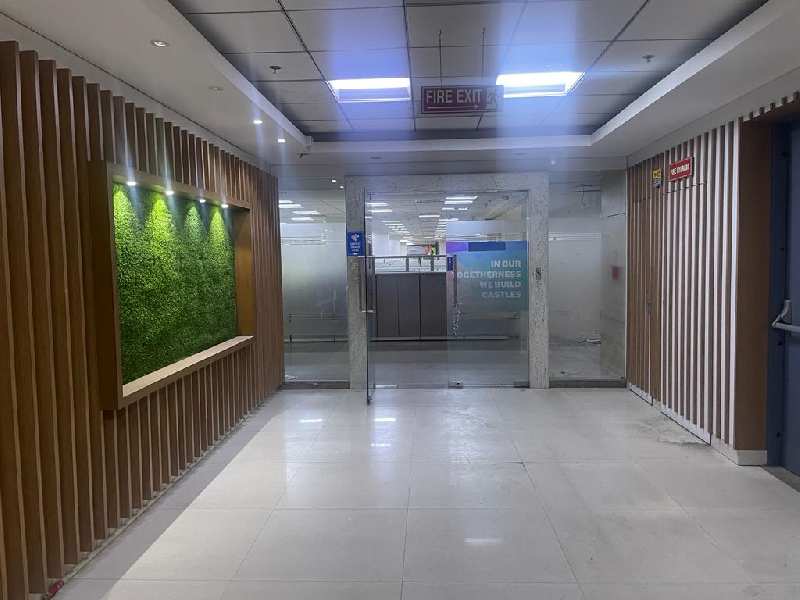 175000 Sq.ft. Office Space for Rent in Sector 4, Noida