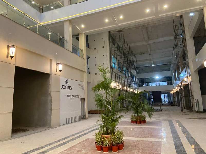2000 Sq.ft. Commercial Shops for Sale in Sector 75, Noida