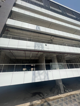 550 Sq.ft. Office Space for Sale in Sector 75, Noida