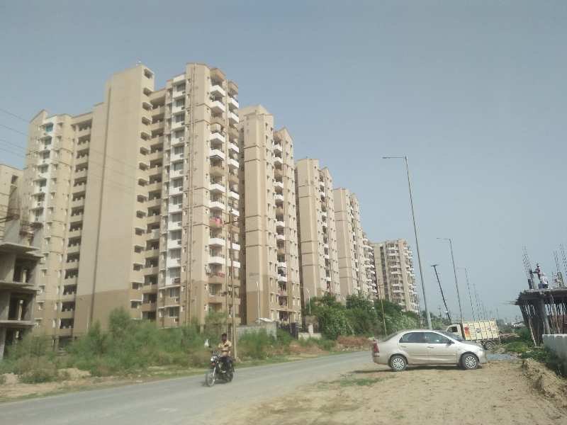 4170 Sq.ft. Penthouse for Sale in Sector 76, Noida