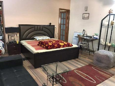 2 BHK Builder Floor for Rent in DLF Phase I, Gurgaon (200 Sq. Yards)