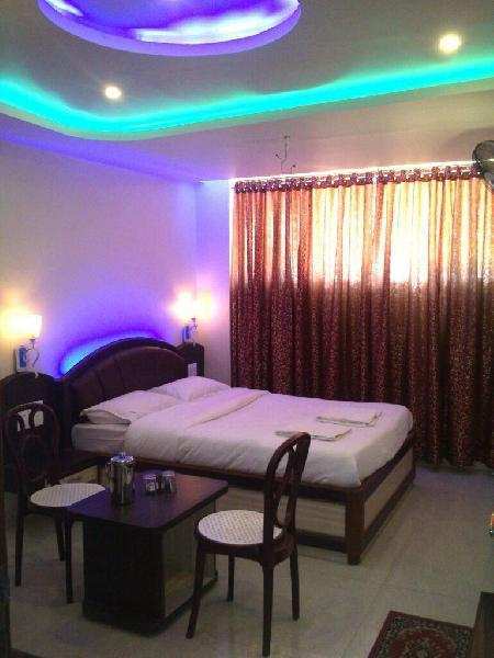 5775 Sq.ft. Hotel & Restaurant for Sale in Satara Road, Mahabaleshwar