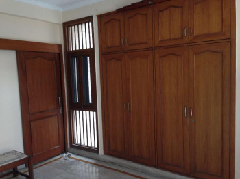 Plot for sale in Sector-99,Noida ,Green belt Facing