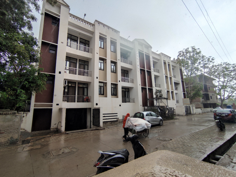 2bhk Flat at tajnagri phase-2,Opposite Courtyard Marriot Hotel, Fatehabad Road, Agra