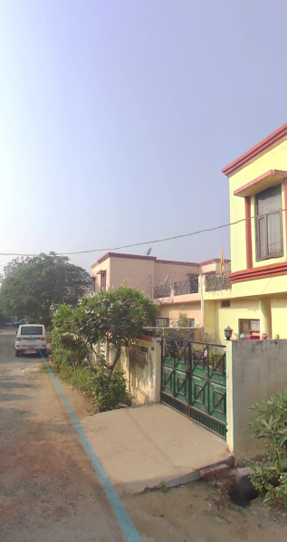 Residential Plot For Sale in Gated Colony,Shamshabad Road,Agra