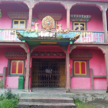 1 RK Farm House for Sale in Ladenla Road, Darjeeling (21755 Sq.ft.)