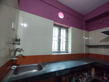 2 BHK Flats & Apartments for Rent in Beleghata, Kolkata (700 Sq.ft.)
