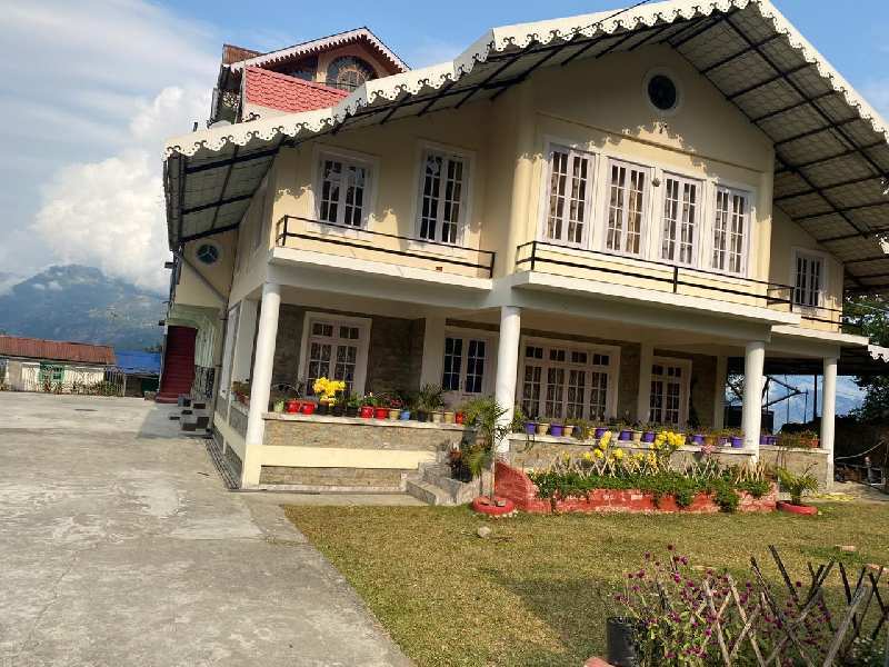 8 BHK Individual Houses / Villas for Sale in Kolbong, Darjeeling (2000 Sq. Meter)