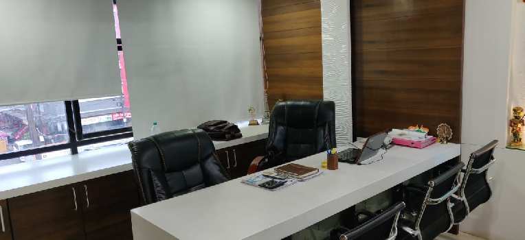 996 Sq.ft. Office Space for Sale in Bhawarkua, Indore