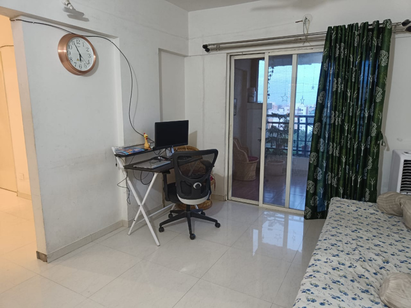 2 BHK Full Furnished in a Big Society with all amenities.