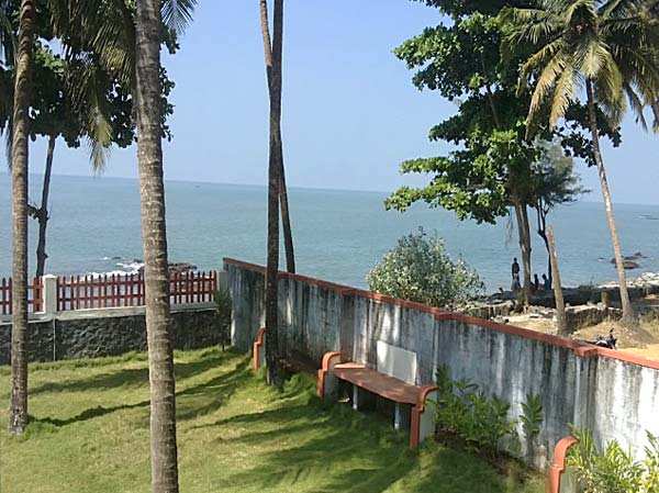 2 BHK Individual House for Sale in Calicut (Kozhikode) (2000 Sq.ft.)