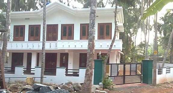 4 BHK Individual House for Sale in Kozhikode (2400 Sq.ft.)