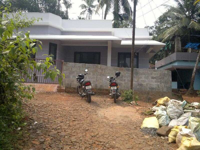 2 BHK Individual House for Sale in Calicut (Kozhikode) (900 Sq.ft.)