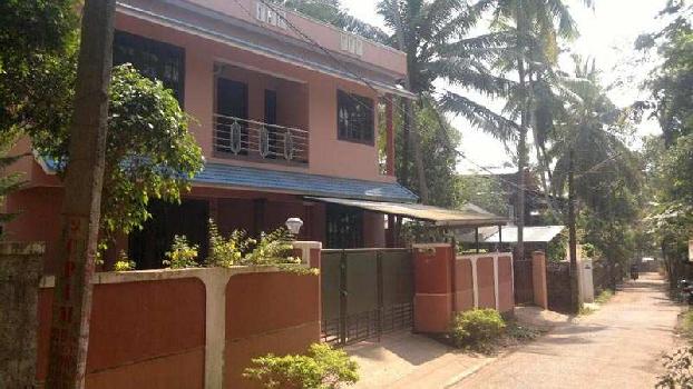 New house for sale at Kuthiravattam