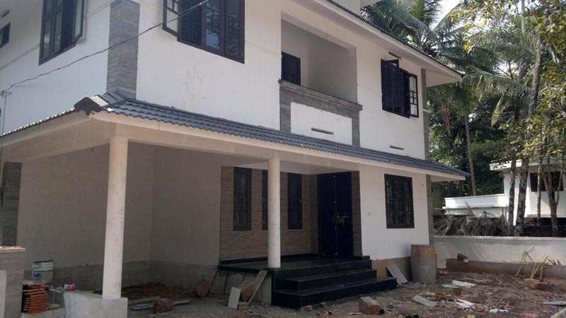 4 BHK Individual House/Home for Sale in Calicut Suburb (2000 Sq.ft.)