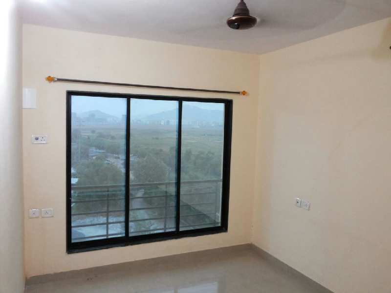 2 BHK Flats & Apartments for Sale in Agashi Road, Mumbai (850 Sq.ft.)